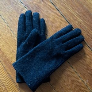Black Wool Gloves
